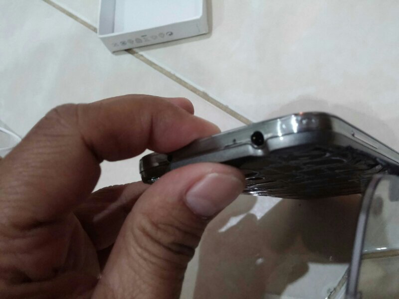 jual samsung galaxy s4 white garansi SEIN sampe oktober
