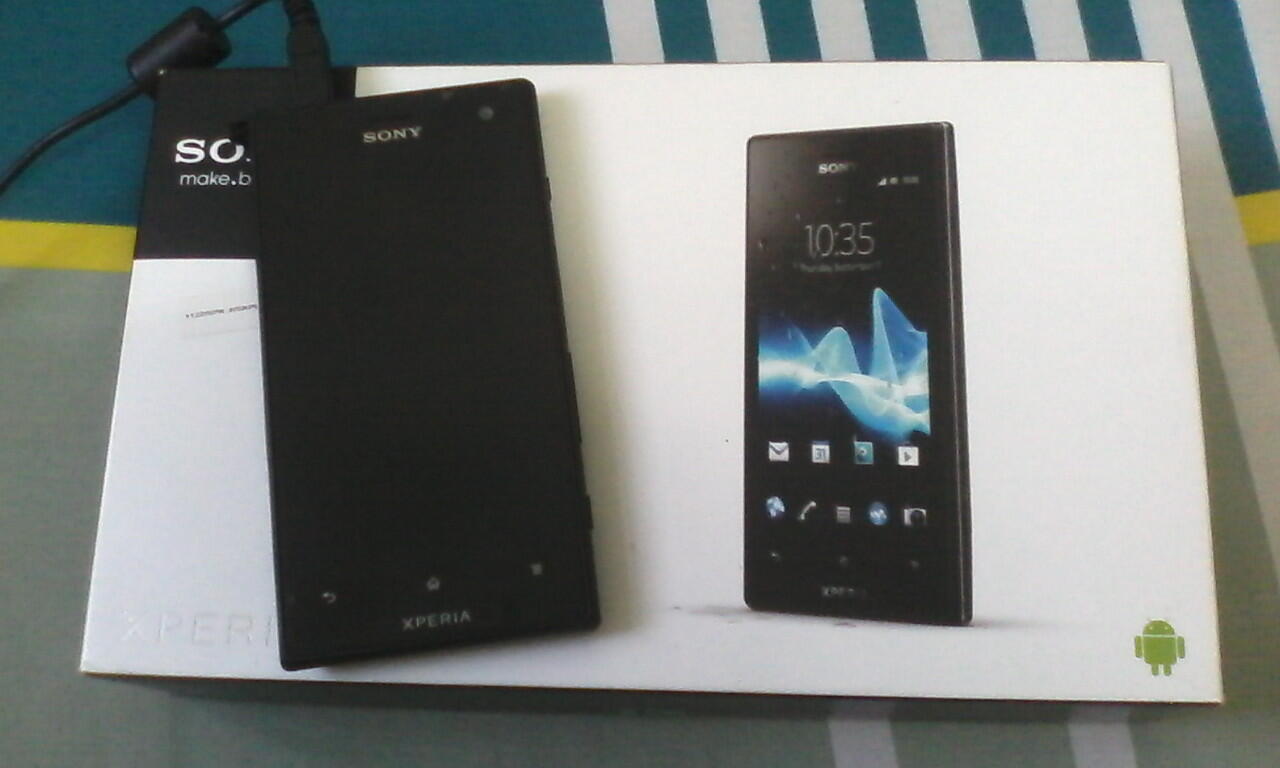 Sony Xperia Acro S / LT26W