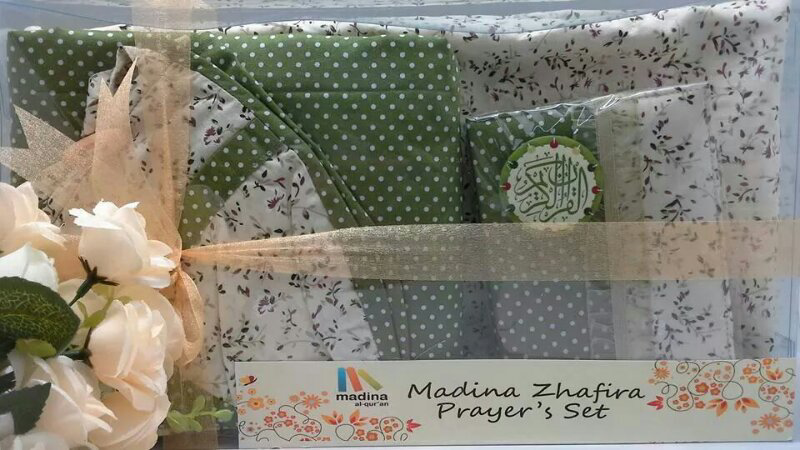 prayer's set madina al quran