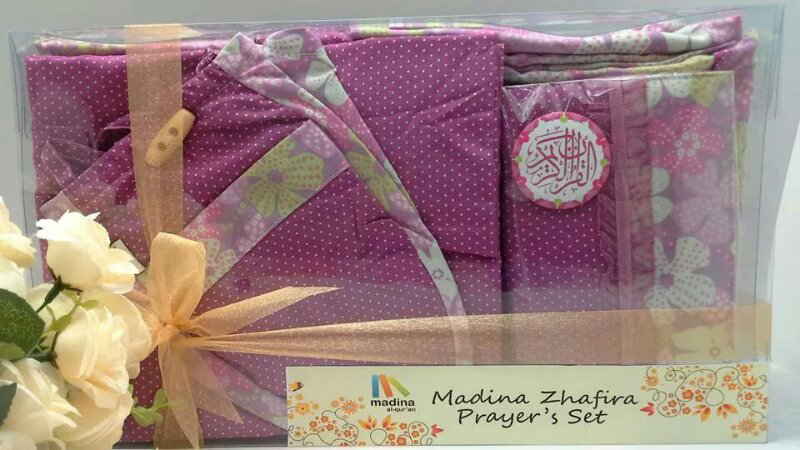 prayer's set madina al quran