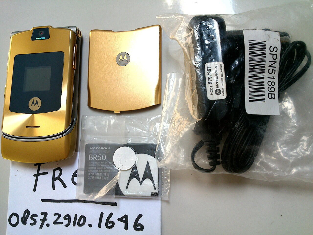 = RE-Stock Lagii Motorola RAZR V3i Gold Colour NOS Moto Indo !