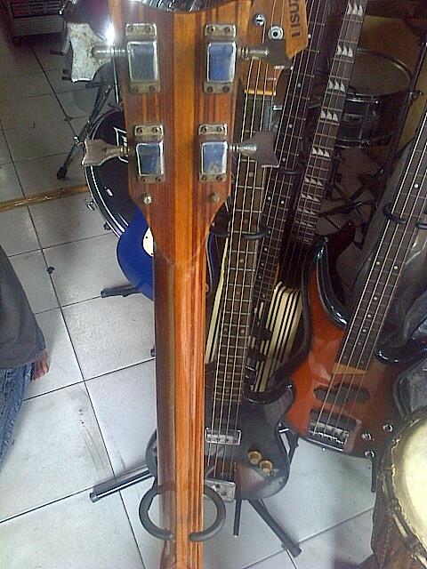 DHETONMUSIC SALE..BASS JAPAN JADOEL BERKUALITAS KAY SG DAN ISUZU STRATOCASTER