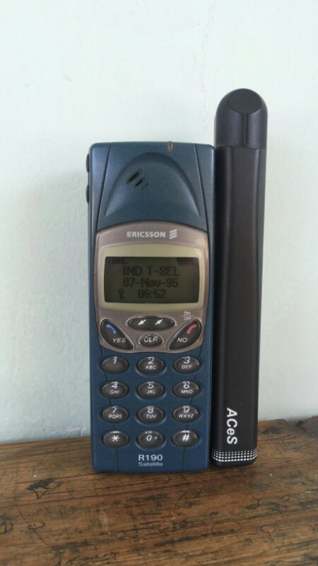 Ericsson R190 Aka Satelite