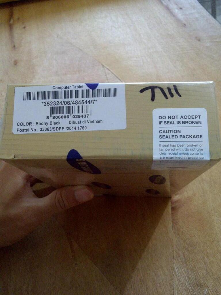 JUAL Samsung Galaxy Tab 3 7" Lite 3G SM-T111 BNIB SEIN