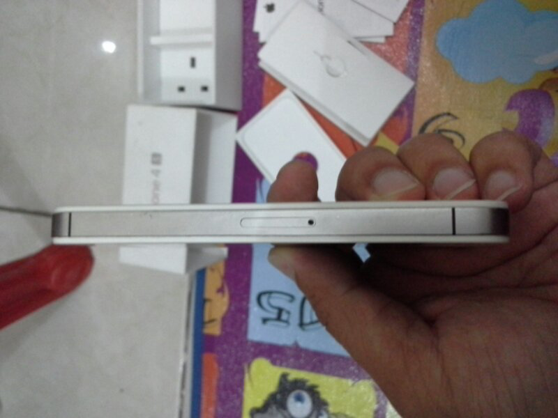 Jual cepet (BU) Iphone 4s