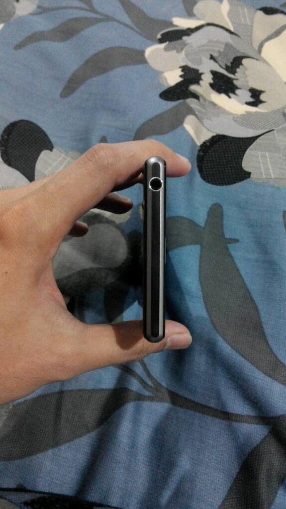 sony xperia Z1 C6903 black batangan