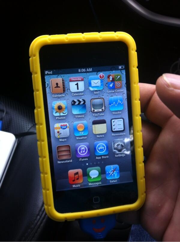 Jual cepat dan santai iphone 4G 32gb FU lkp