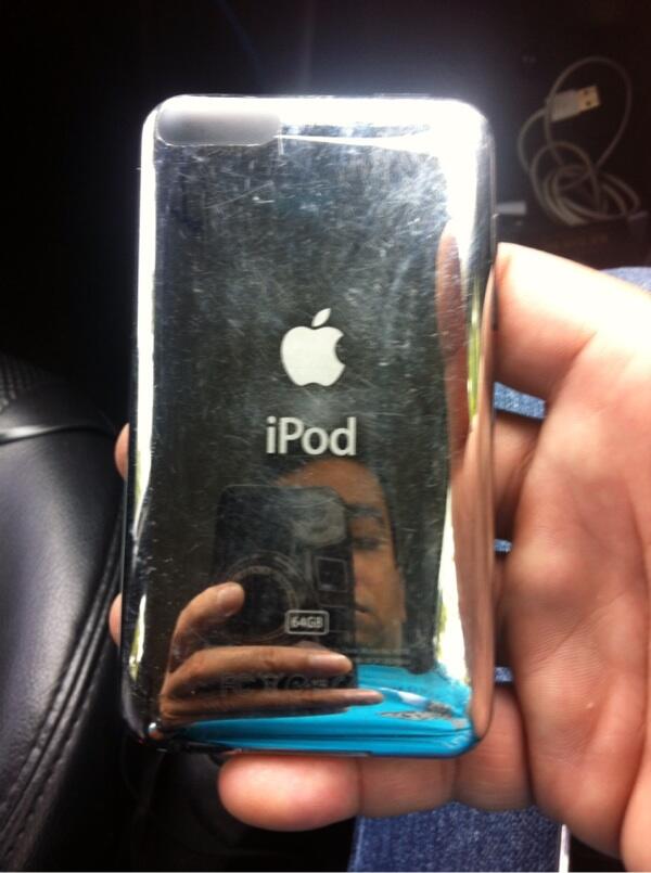 Jual cepat dan santai iphone 4G 32gb FU lkp