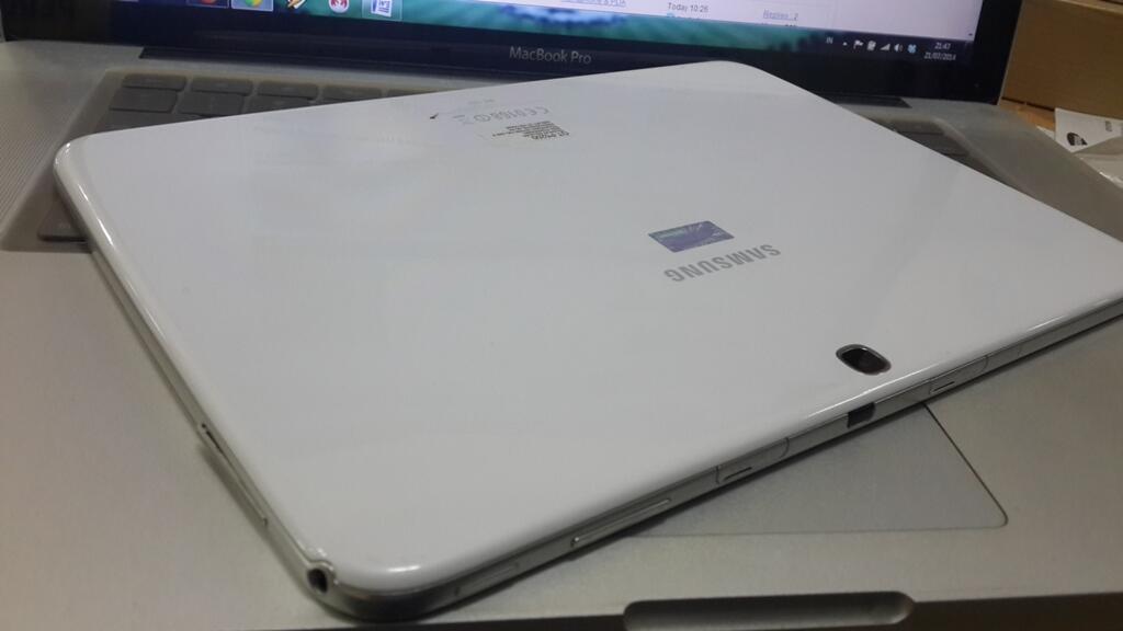 Samsung galaxy tab 3 GT - p5200 10 inc white mulus garansi fullset belum 1 bulan