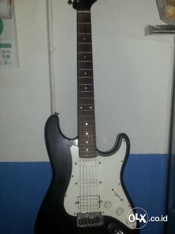 Gitar Listrik dan Amplifier Cort MX30R