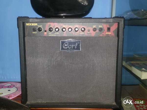 Gitar Listrik dan Amplifier Cort MX30R