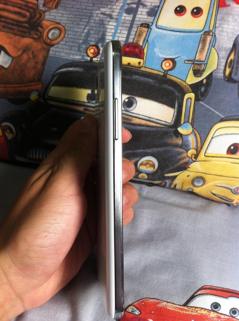 For Sale : SAMSUNG GALAXY MEGA 5,8"