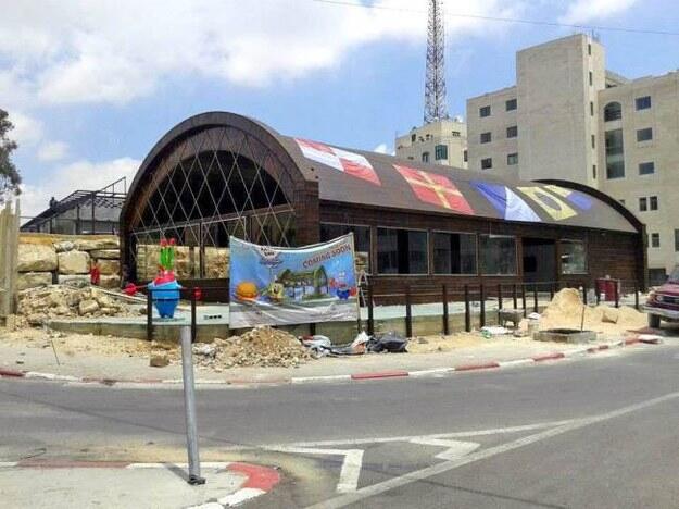 ((( HOOTTS )))) Restoran Krusty Krab di Timur Tengah 