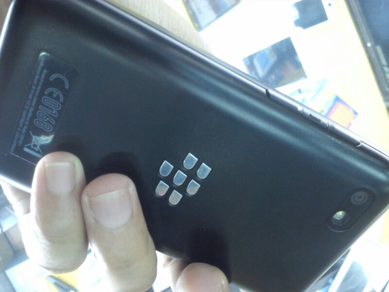 jual hp blackberry Q5 fullset terima COD dan REKBER