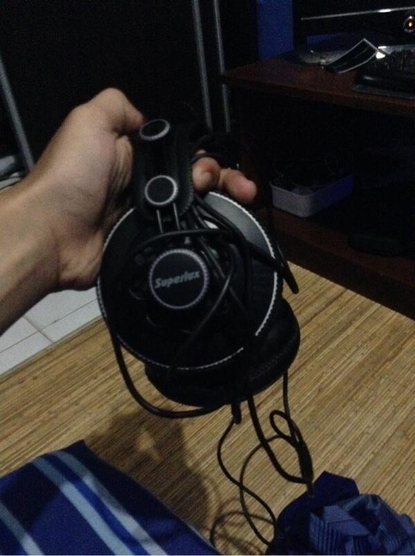 Jual Cepet headset Superlux HD681B baru pakai 3 hari