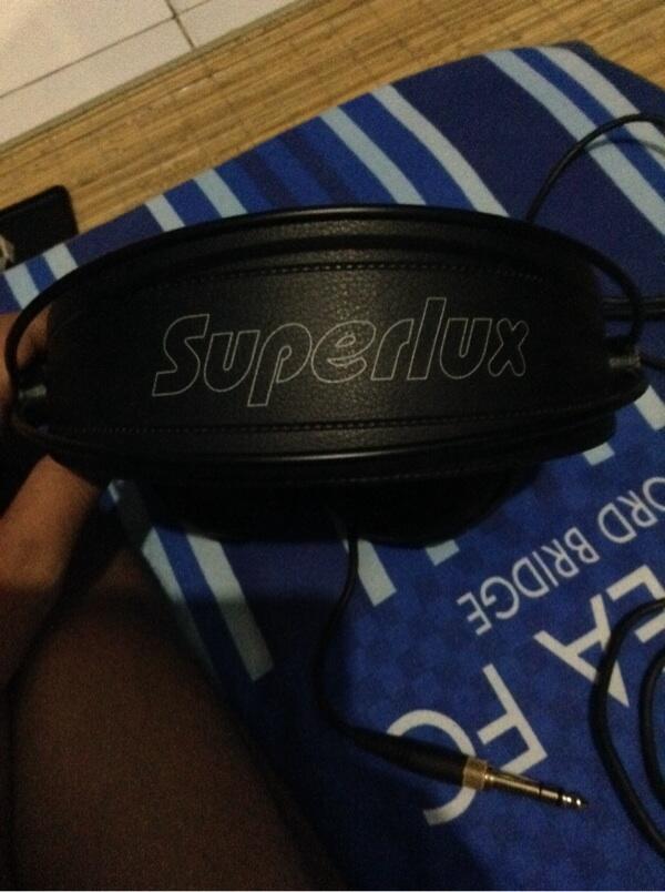 Jual Cepet headset Superlux HD681B baru pakai 3 hari