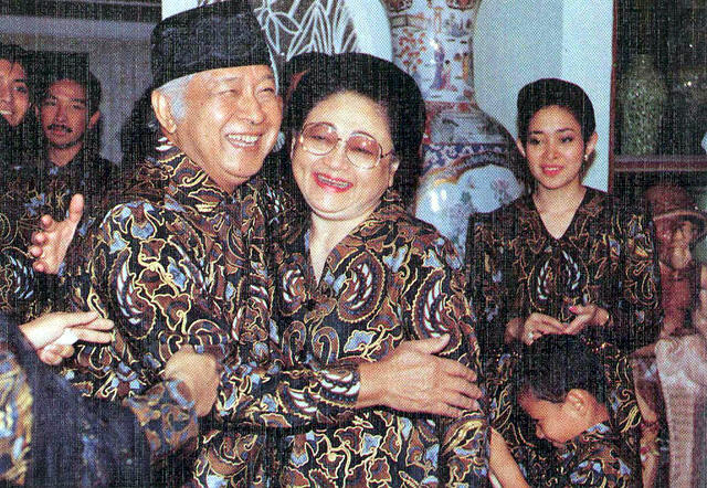 Gw Nge-fans bgt sama Pak Soeharto