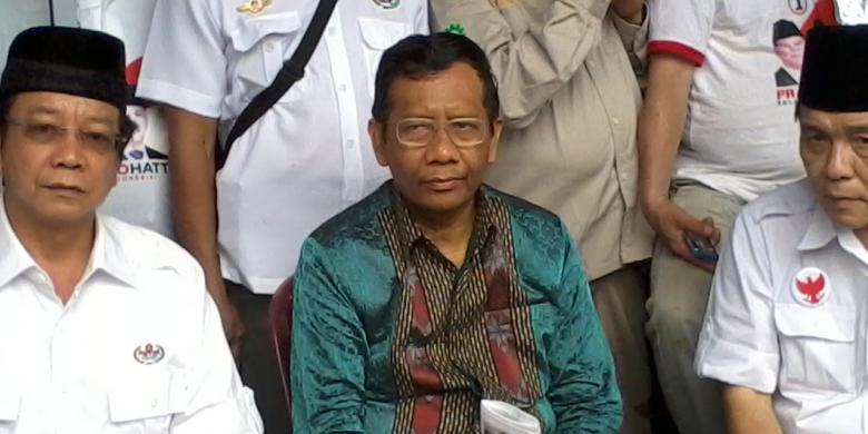 Mahfud Md: Datang Telat, Berbatik, Lalu Mundur dari Tim Pemenangan Prabowo-Hatta