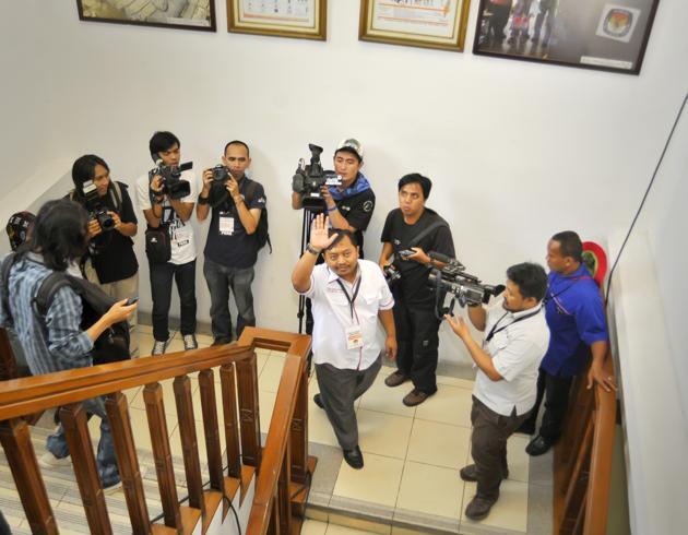 DIBALIK, Suasana pada hari Pengesahan Rekapitulasi Hasil Pilpres 2014