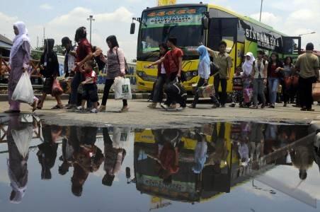 Tips Mudik bagi yang menggunakan angkutan umum, khususnya saat di Terminal Bus