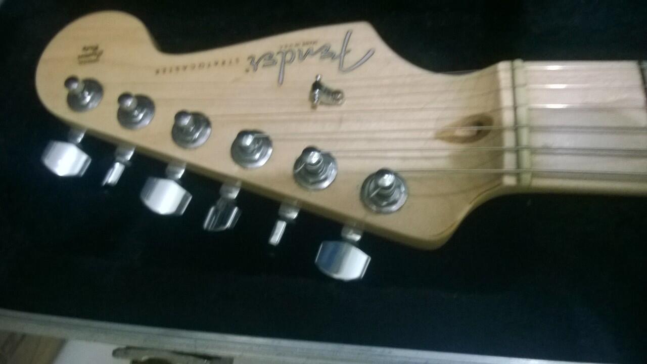 FENDER Stratocaster American Standart U.S.A..... Top... Markotop