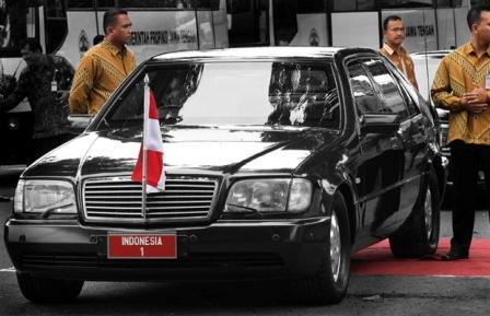( RELAX.... )Ini Kehebatan Mobil Presiden