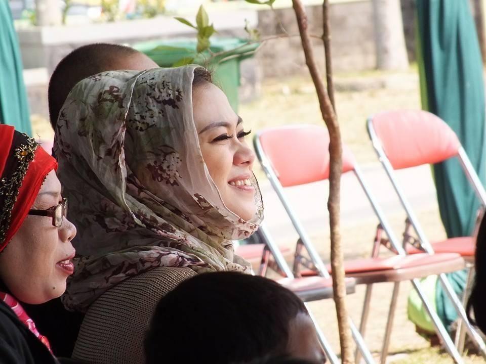 Pejabat Pemerintah Tercantik di Indonesia &#91;Tambahkan Jika Ada&#93;