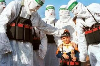 &#91;MASUK GAN!&#93; Sosok 'Pasukan Gaib' yang membantu Pejuang Palestina !!
