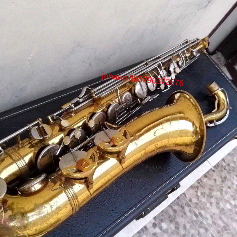 Tenor saxophone paris
