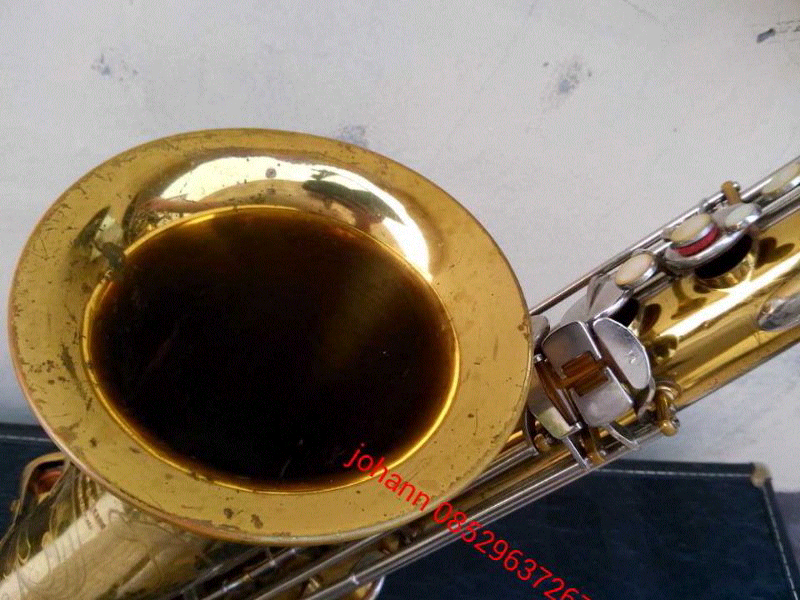 Tenor saxophone paris