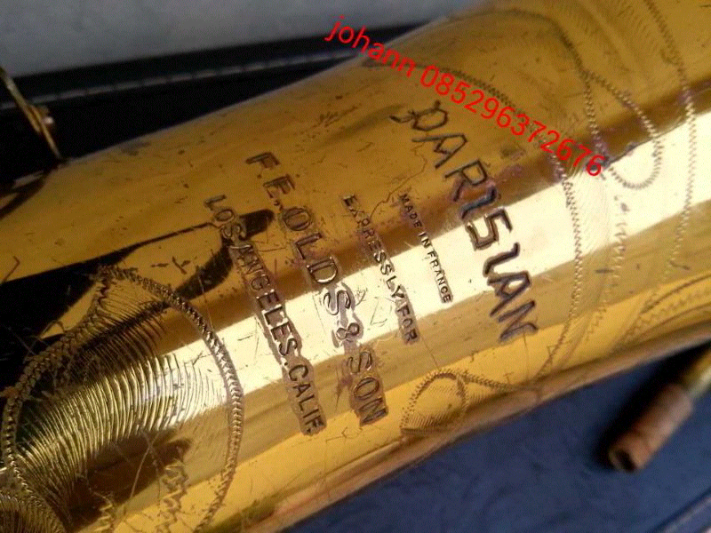 Tenor saxophone paris