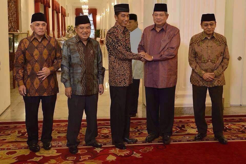 liat sini gan , prabowo muka nya cemberut gara" ga jadi presiden