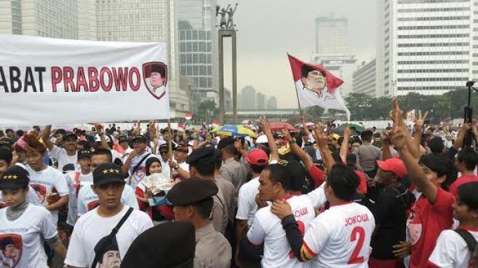 Bentrok di Bundaran HI Guruh Kecewa Sikap Polisi Biarkan Pendukung Prabowo-Hatta