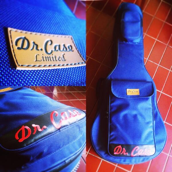 di jual gigbag semi hardcash Dr. Cash limited warna biru..
