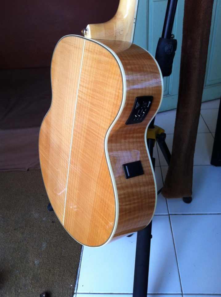 WTS IBANEZ SGE 530 NT ACOUSTIC GUITAR
