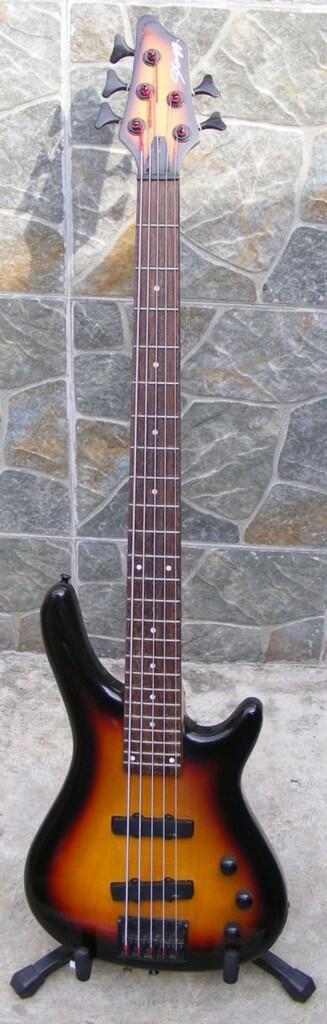 Bass Elektrik Stagg BC300/5-SB 5 Senar Ganteng