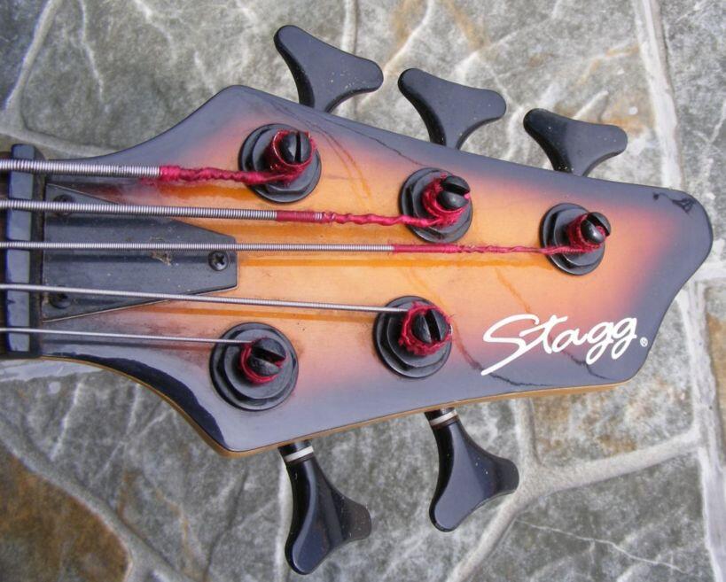 Bass Elektrik Stagg BC300/5-SB 5 Senar Ganteng