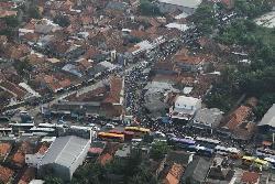 Ini Penampakan Macet Arus Mudik di Pantura dari Udara 