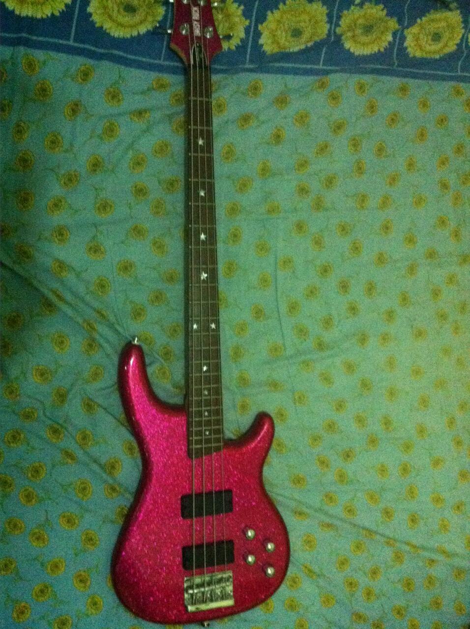 wts bass daisy rock candy rock muraaaahhhhh