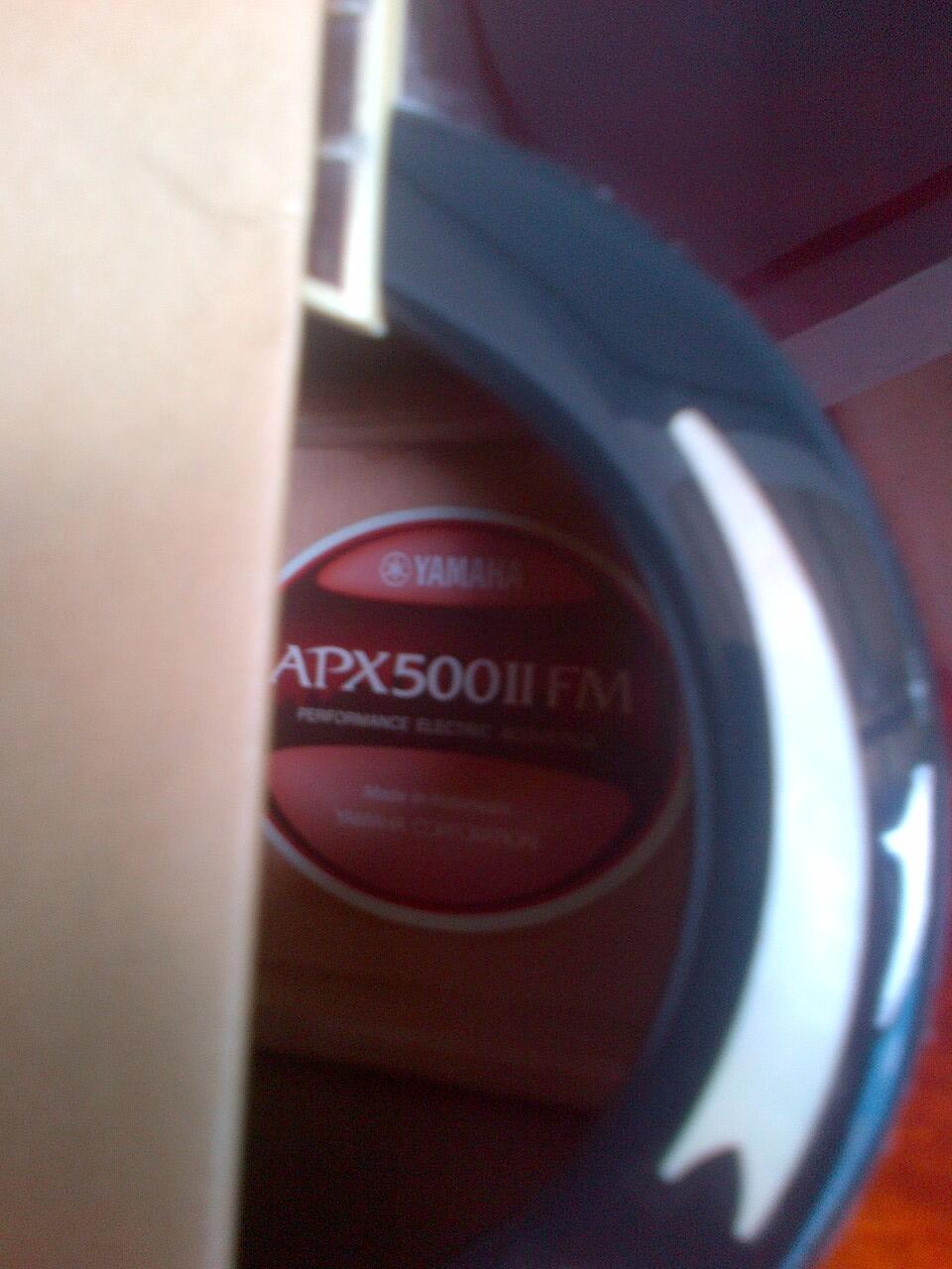 Gitar Akustik Yamaha APX 500 II ( 100% baru dan Original )