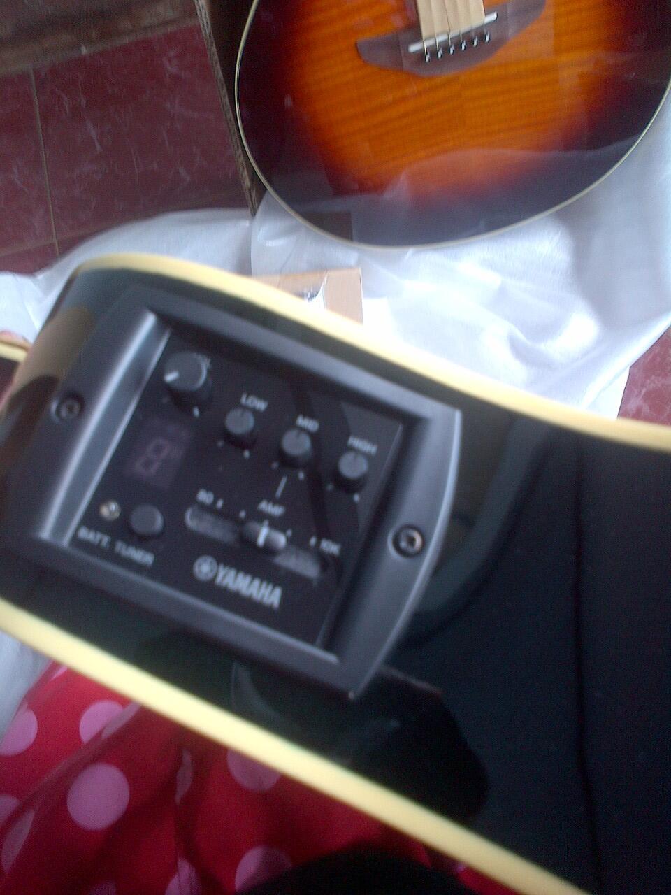 Gitar Akustik Yamaha APX 500 II ( 100% baru dan Original )