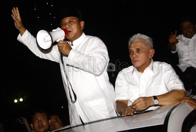 Pak Hatta Rajasa yang lelah, pucat, tidak bersemangat ( cermati foto2 ini)