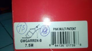 WANT TO SELL SEPATU GUESS ORIGINAL 100% LADYS MASUK! GENTLEMAN BUAT CEWEKNYA MONGGO