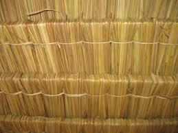 Saung bambu dari pengrajin dan petani bambu