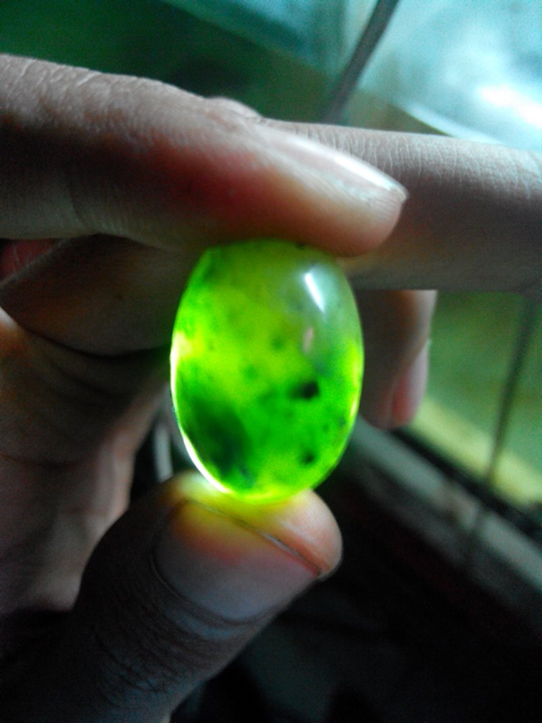 sungai dareh , neprhite jade atau giok aceh dan anggur