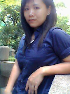 ibu rumah tangga yg sedang bergaya gan