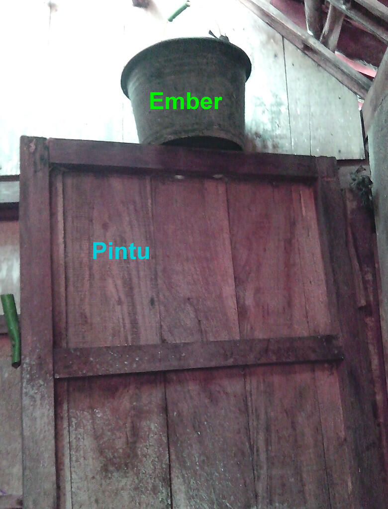 Siapa yang pernah buat jebakan ginian ?? wkwkwkwkwk