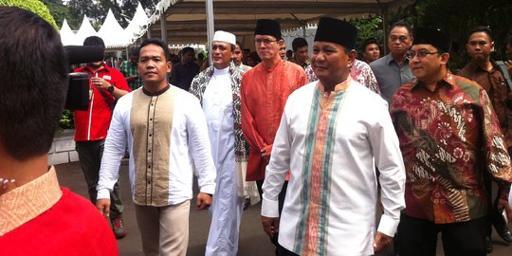 Kesamaan Antara Prabowo dan Pendukungnya, Sama sama Antusias Berlebaran !