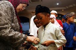Apakah Kegiatan Ini Pernah Agan Lakuin Dulu, Pas Bulan Ramadan dan Lebaran?