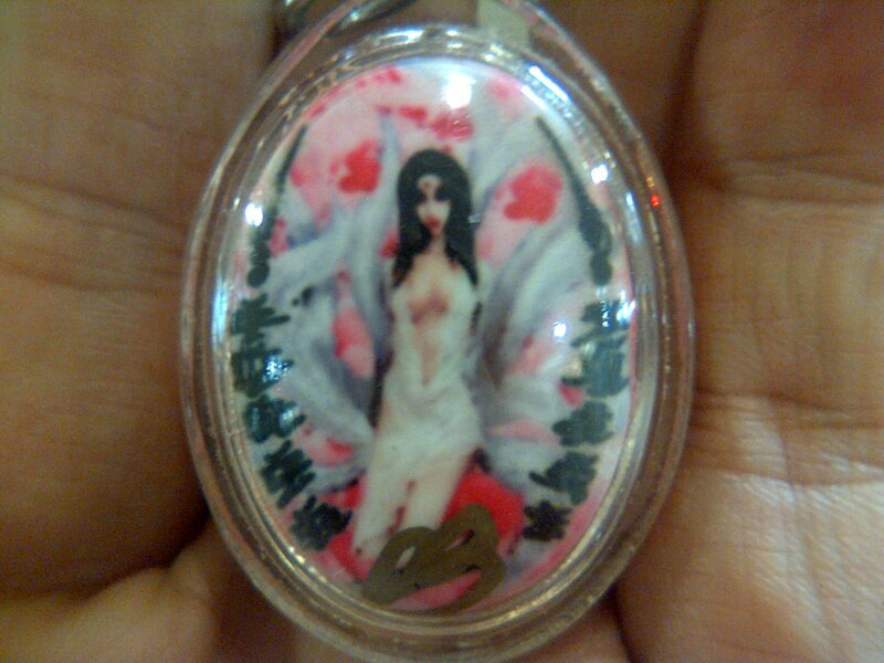 Thai Amulet "kitsune nine tail fox"
